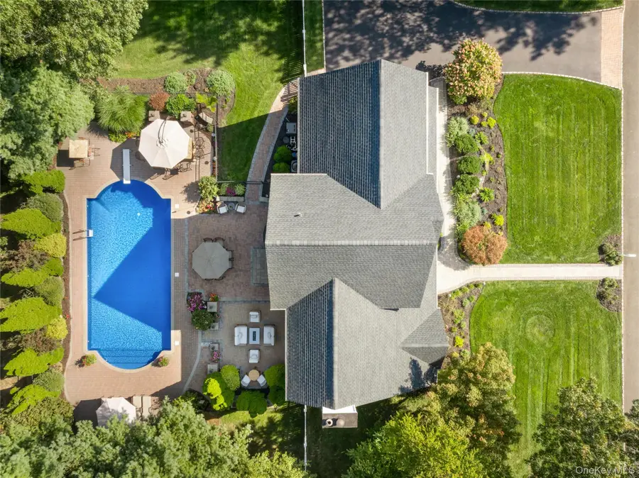 3 Mirabelle Court, Mount Sinai, NY 11766 - #2