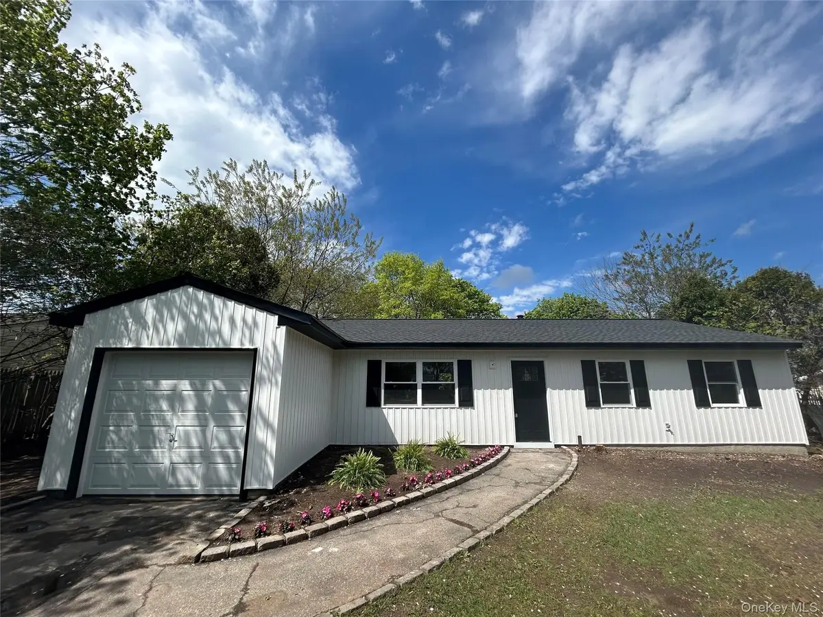 34 Michael Avenue, Bellport, NY 11713 - #1