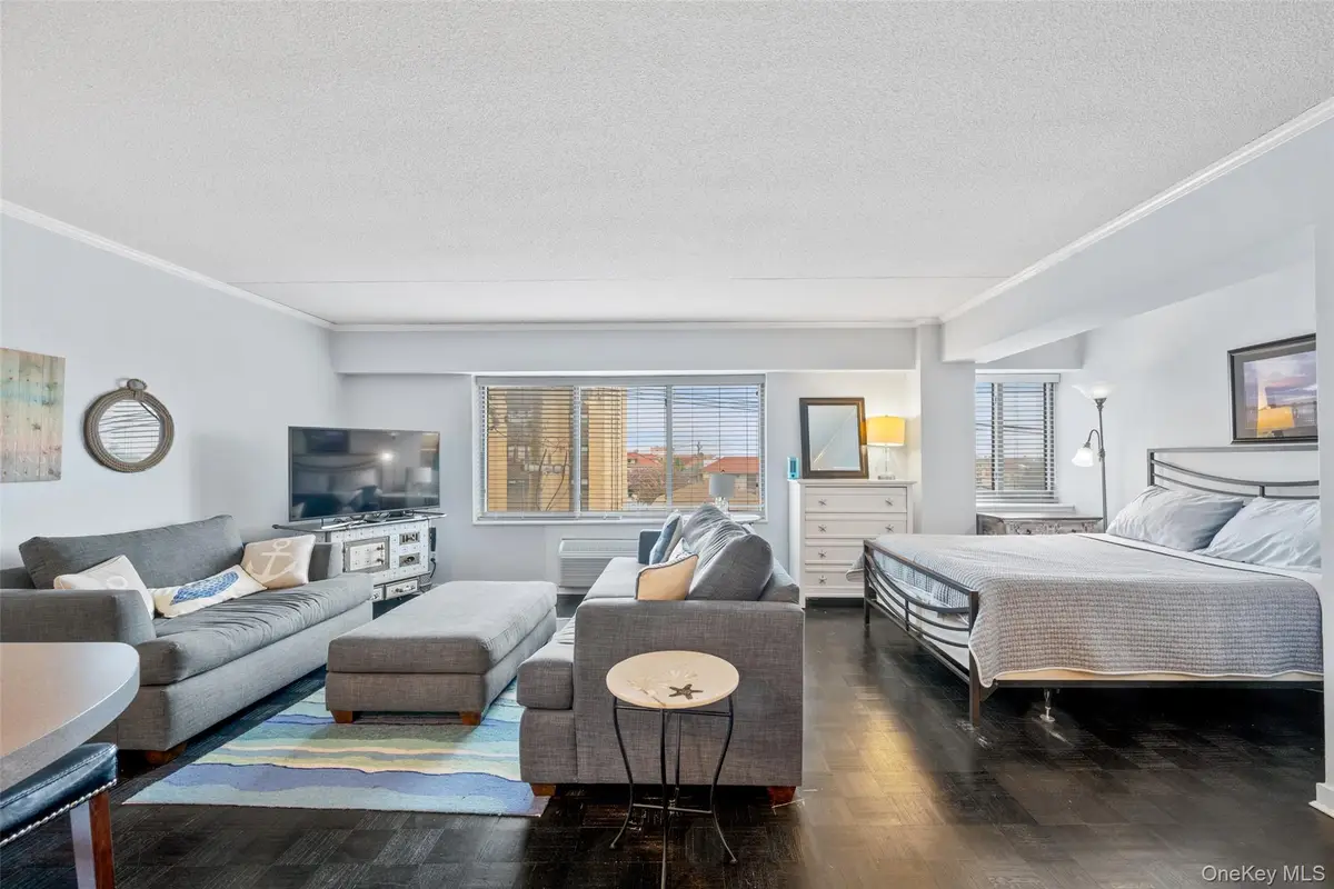 170 W Broadway #4I, Long Beach, NY 11561 - #1