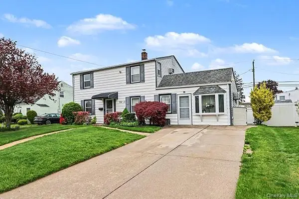 56 Haven Lane, Levittown, NY 11756 - #2