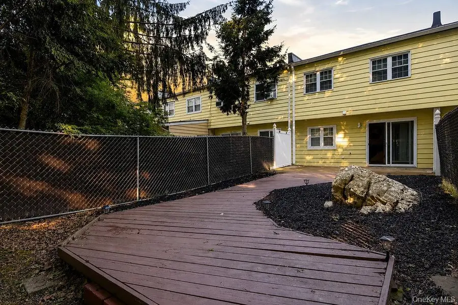 7 Roundtree Court, Beacon, NY 12508 - #3