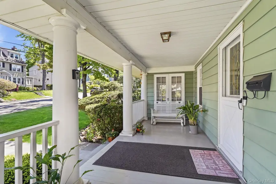 24 Grandview Avenue, White Plains, NY 10605 - #2