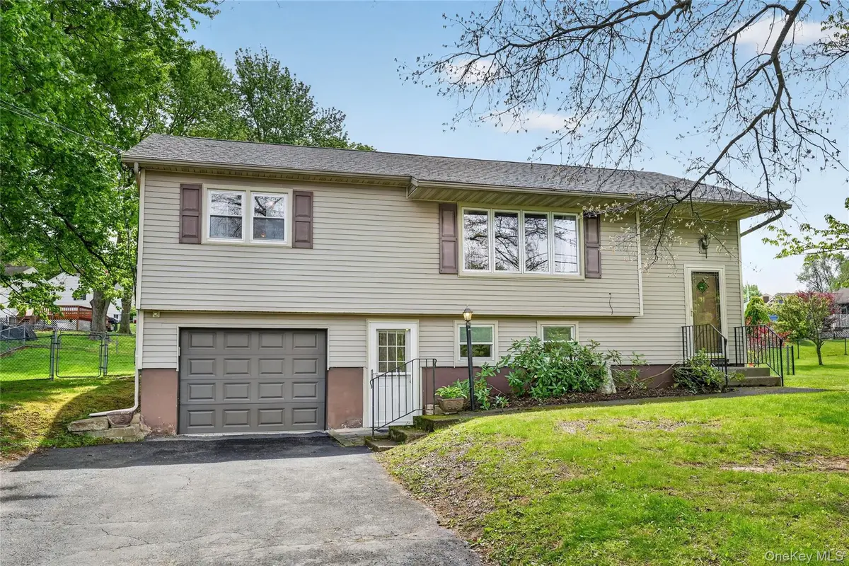 31 Monarch Drive, Newburgh, NY 12550 - #1