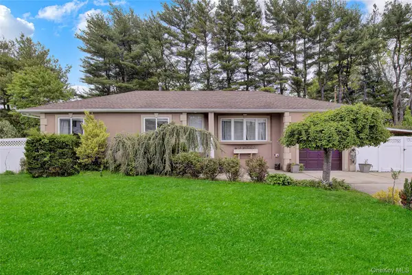 189 Eastwood Avenue, Deer Park, NY 11729