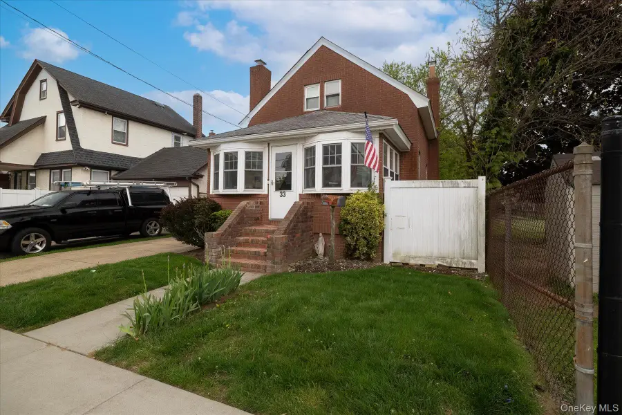 33 Althouse Avenue, East Rockaway, NY 11518 - #2