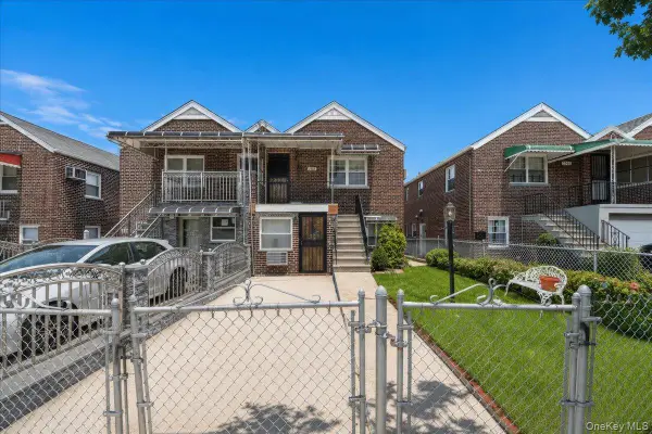 2563 Laconia Avenue, Bronx, NY 10469