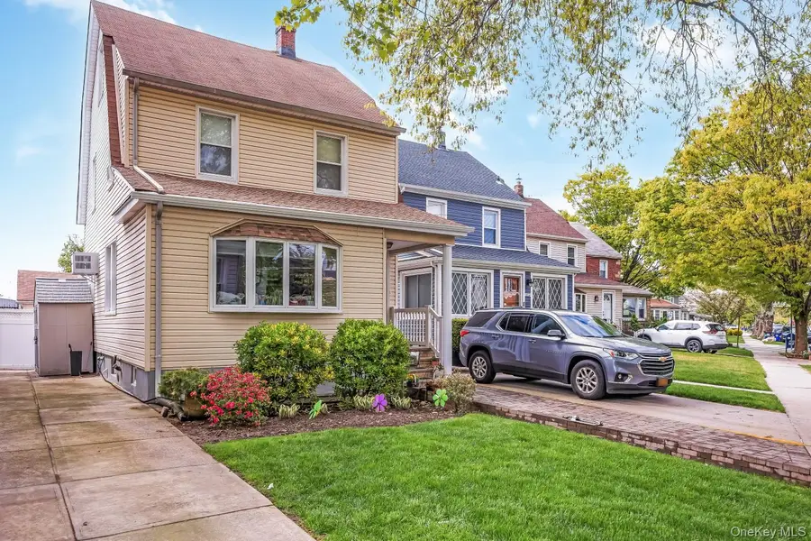 88-68 Commonwealth Boulevard, Bellerose, NY 11426 - #2