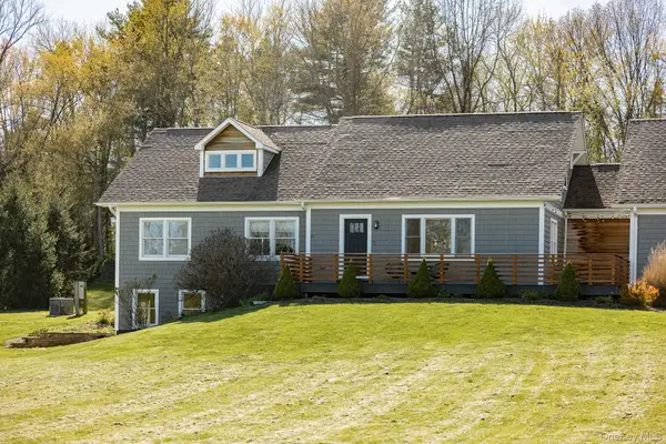23 Petty Drive, Ghent, NY 12075