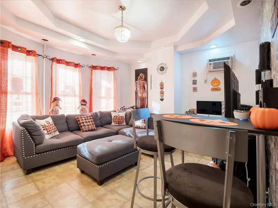 1392 Commonwealth Avenue, Bronx, NY 10472 - #2