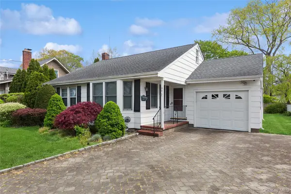 276 Fishel Avenue, Riverhead, NY 11901