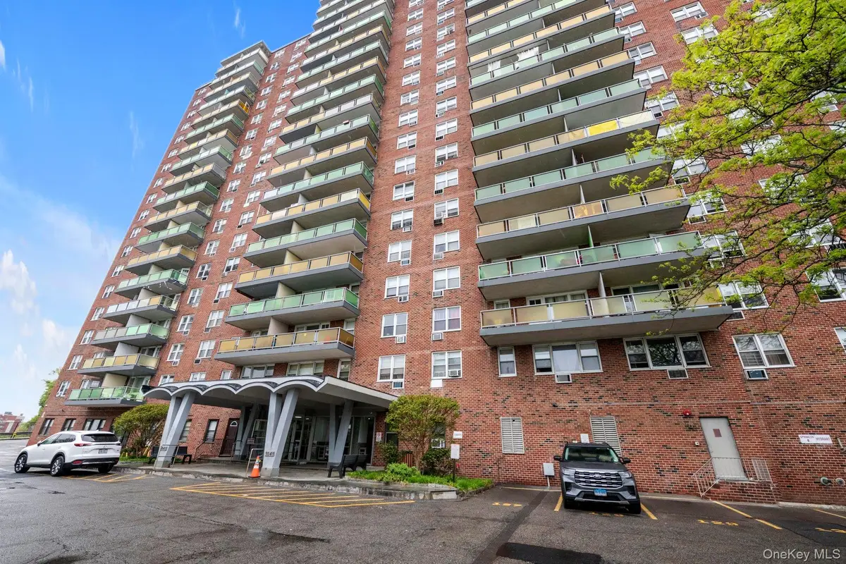 1841 Central Park Avenue #8G, Yonkers, NY 10103 - #1