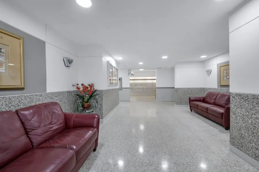 1841 Central Park Avenue #8G, Yonkers, NY 10103 - #2