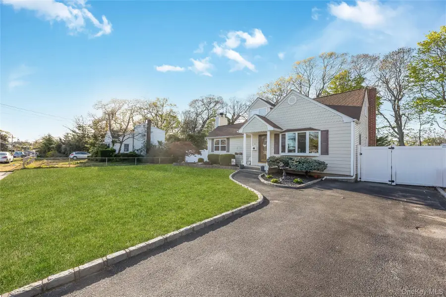 45 Beecher Avenue, East Islip, NY 11730 - #3
