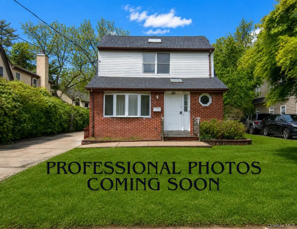 20 School House Lane, Syosset, NY 11791 - #1