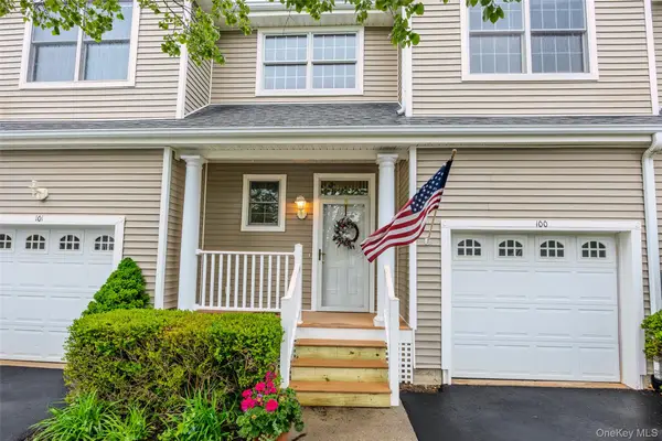 100 Cove Lane #100, East Setauket, NY 11733