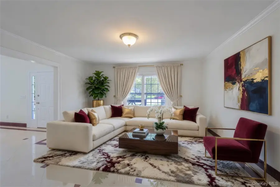 3 Sander Court, Middle Island, NY 11953 - #3