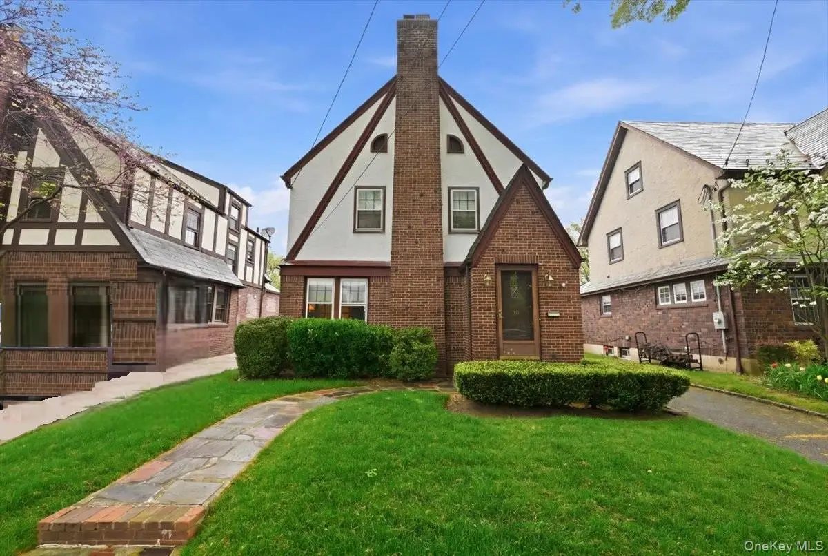 311 Carnation Avenue, Floral Park, NY 11001 - #1