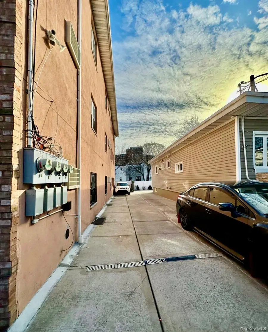 2266 Seward Avenue, Bronx, NY 10473 - #2