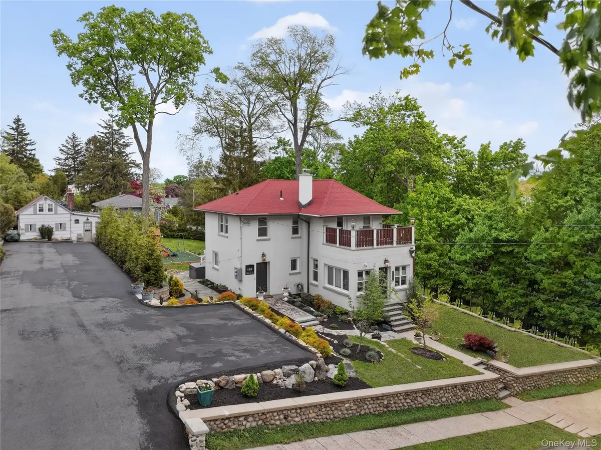 109 W Park Avenue, Pearl River, NY 10965 - #1