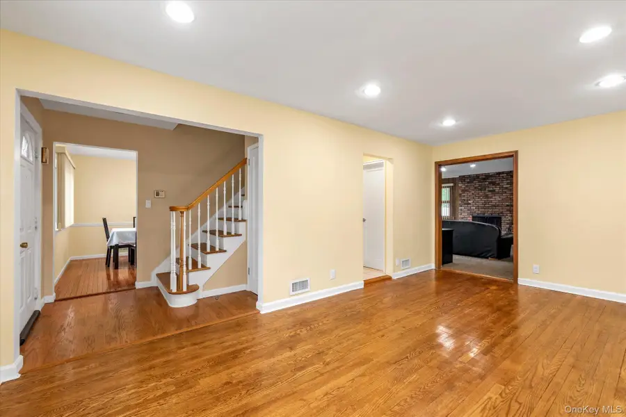 2000 Merrick Avenue, Merrick, NY 11566 - #2