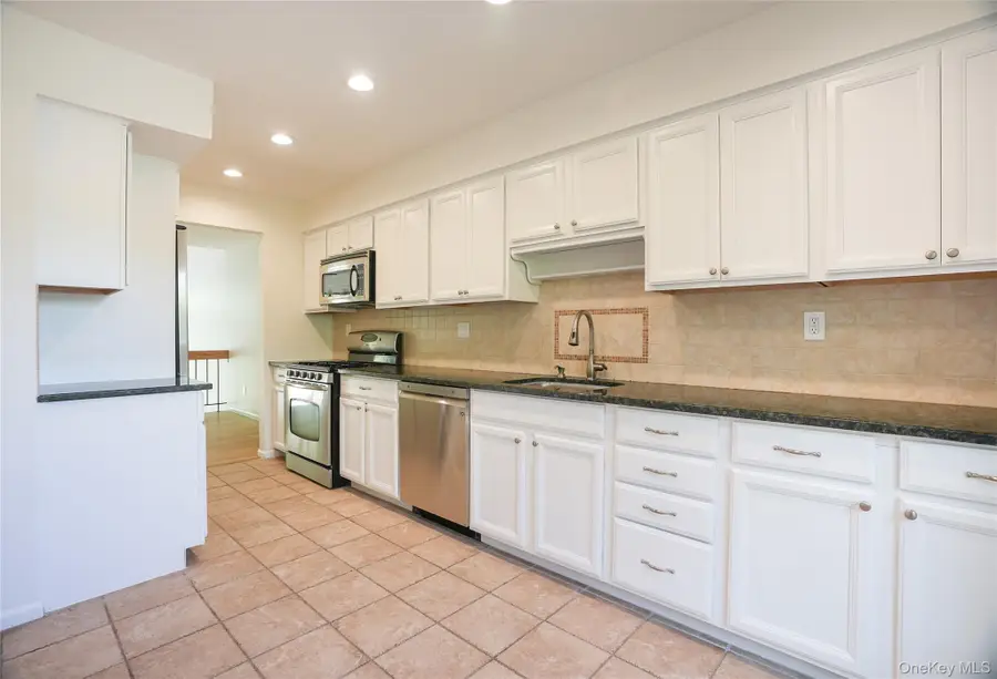 14 James Court, Port Chester, NY 10573 - #3