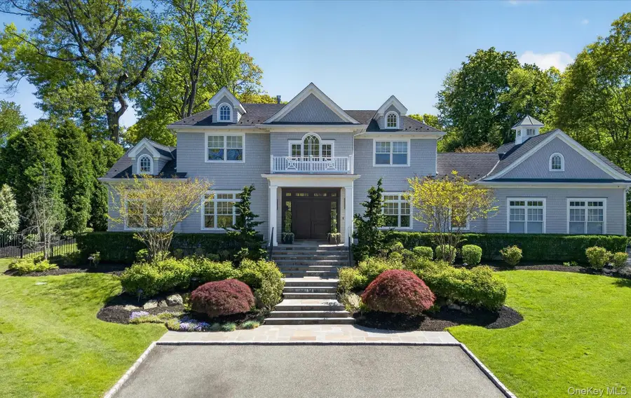 32 Elm Street, Woodbury, NY 11797 - #2