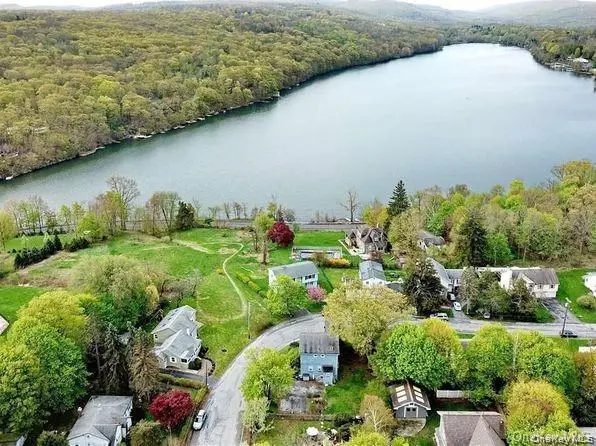 Walton Terr/lakes Terrace, Monroe, NY 10950