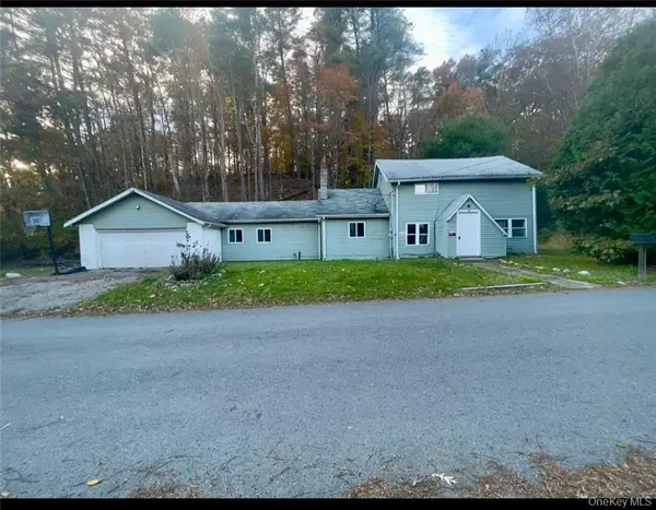 18 Mccune Place, Wurtsboro, NY 12790