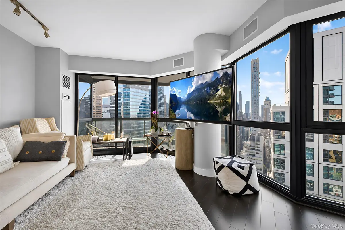 200 E 61st Street #35B, Manhattan, NY 10065 - #1