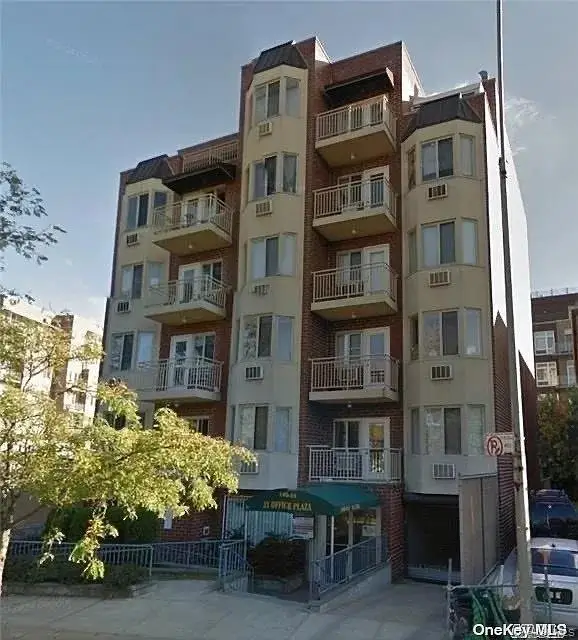 140-24 31st Drive #4C, Flushing, NY 11354