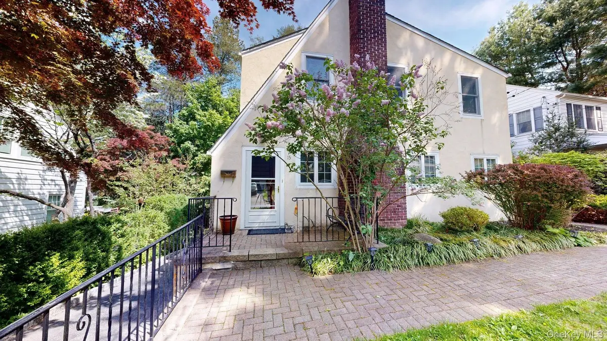 15 Woodbine Road, Irvington, NY 10533 - #1