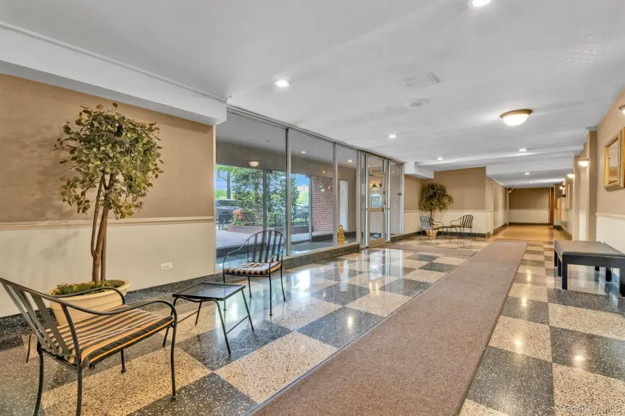 83-35 139 Street #5 S, Briarwood, NY 11435 - #2