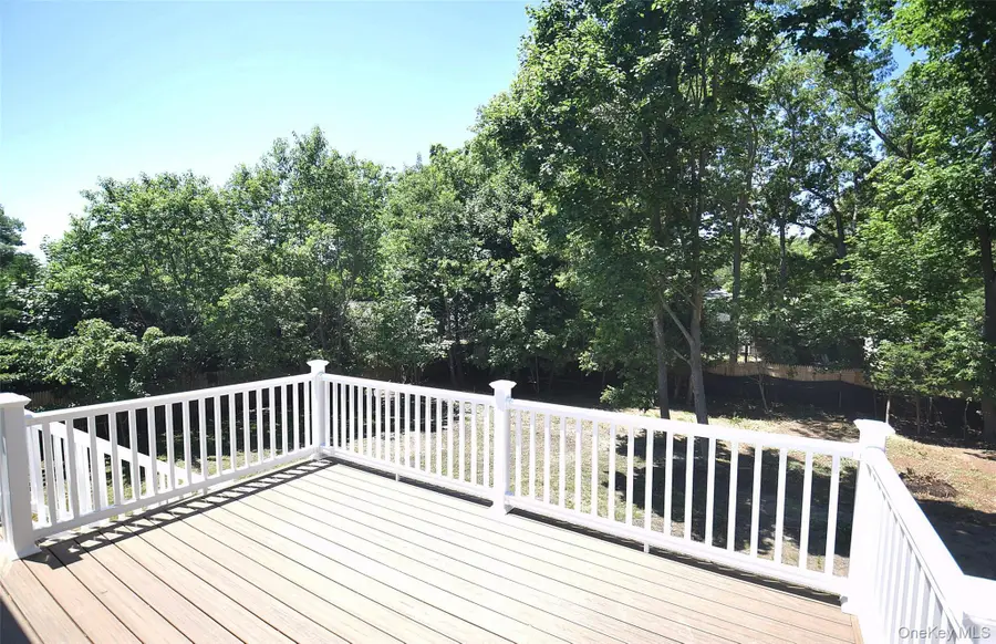 6 Barbara Avenue, Port Jefferson Station, NY 11776 - #2