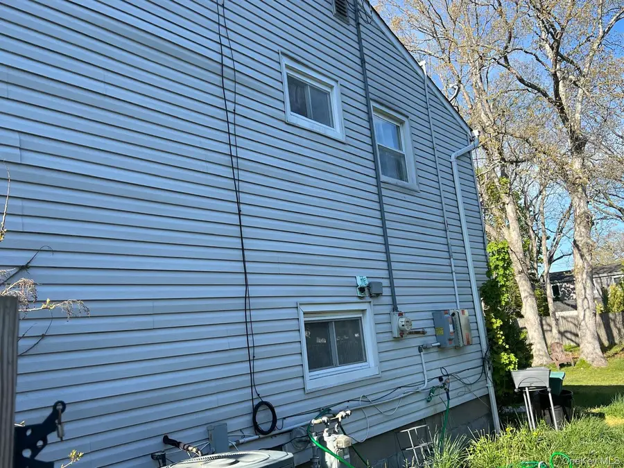 635 Jayne Boulevard, Terryville, NY 11776 - #3