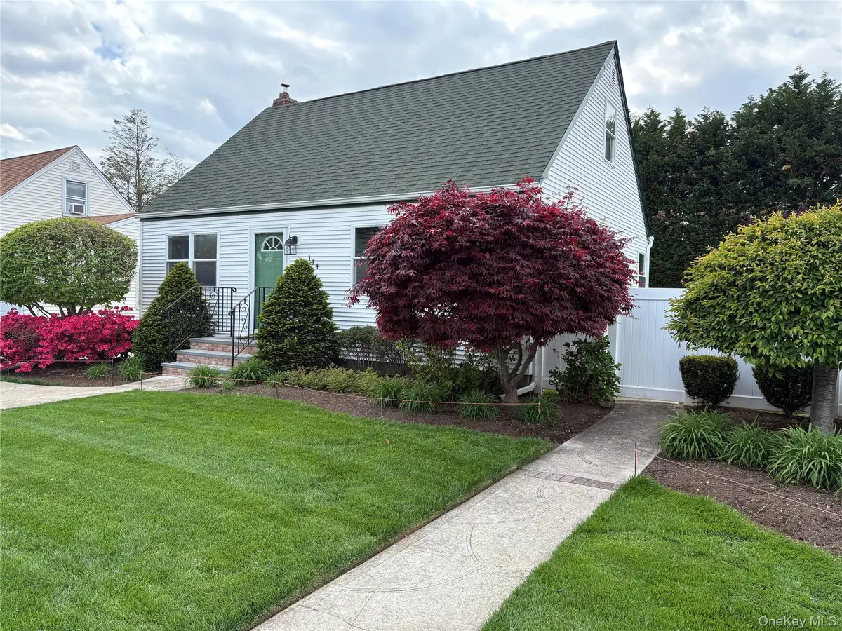 144 Cottage Boulevard, Hicksville, NY 11801 - #1