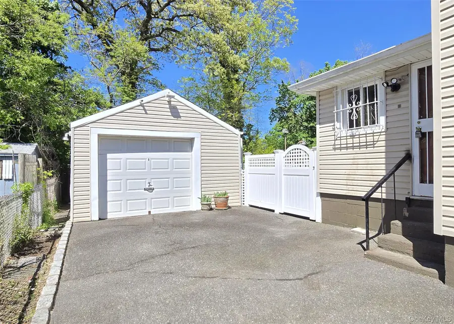 597 Woodland Drive, South Hempstead, NY 11550 - #2