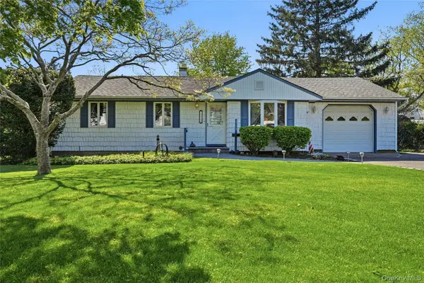 2708 Gull Avenue, Medford, NY 11763
