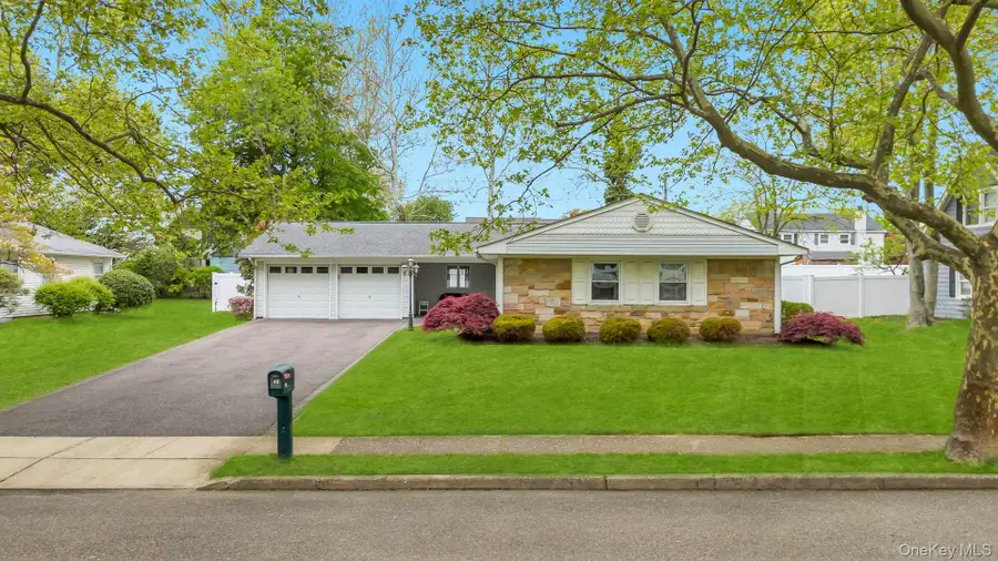 40 Twisting Drive, Lake Grove, NY 11755 - #2