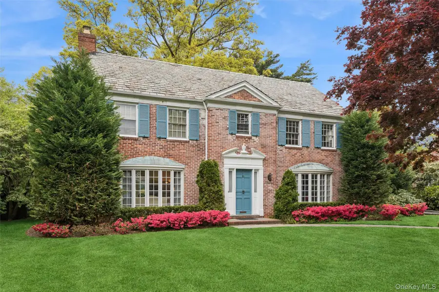 10 Westbury Road, Garden City, NY 11530 - #3