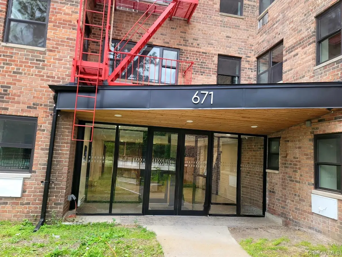 671 Bronx River Road #4N, Yonkers, NY 10704 - #1