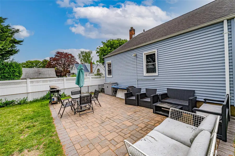 31 Locust Street, Westbury, NY 11590 - #2