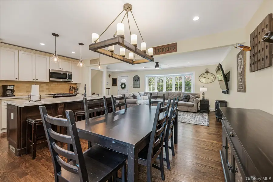 32 Chaucer Street, Hartsdale, NY 10530 - #3