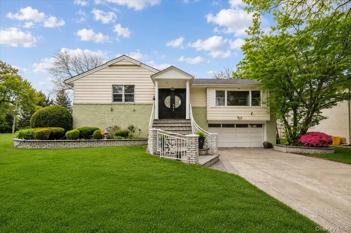 916 Lawrence Court, North Woodmere, NY 11581 - #1