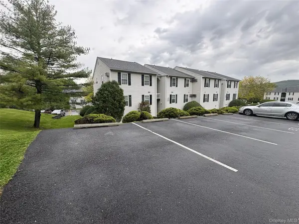 27 Lexington Hill #10, Harriman, NY 10926