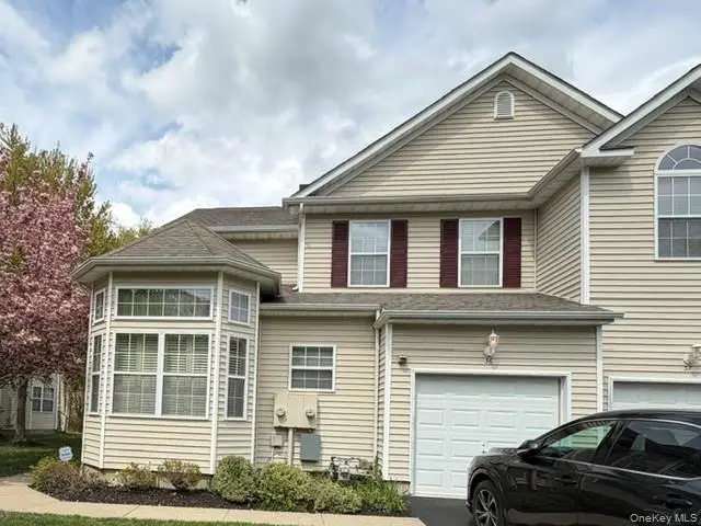36 Cranberry Circle, Medford, NY 11763 - #1