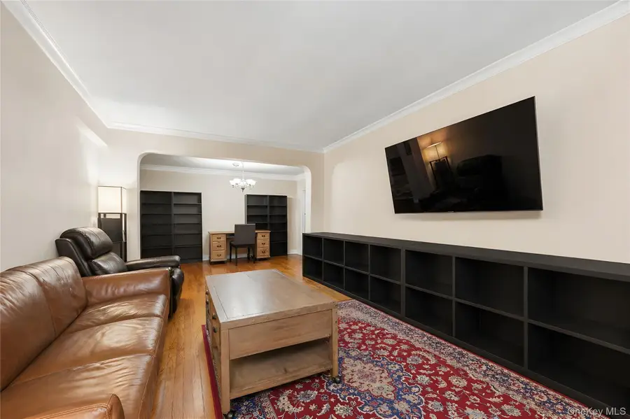 67-35 Yellowstone Boulevard #2B, Forest Hills, NY 11375 - #3