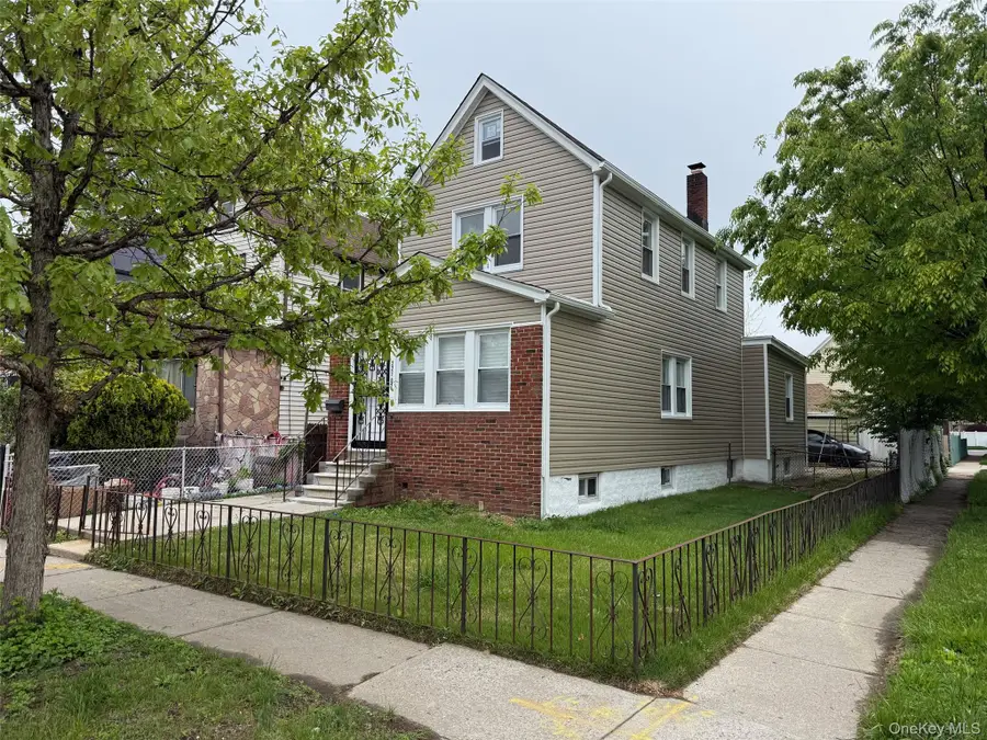 22102 114th Avenue, Cambria Heights, NY 11411 - #3