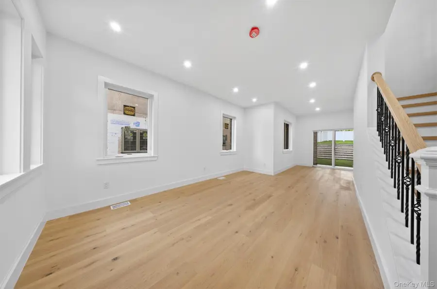 8366 Charlecote Ridge, Jamaica, NY 11432 - #3