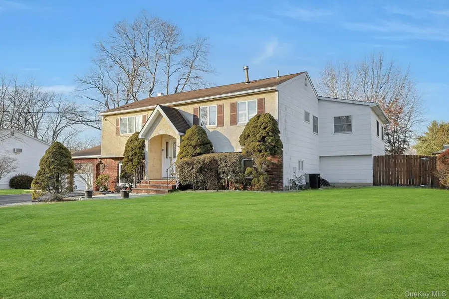 25 Tennyson Drive, Nanuet, NY 10954 - #3