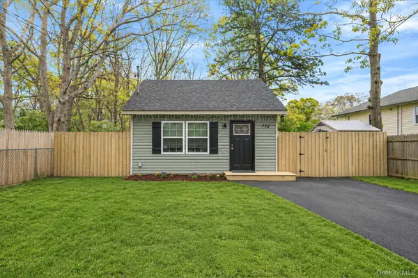 332 Commack Road, Shirley, NY 11967